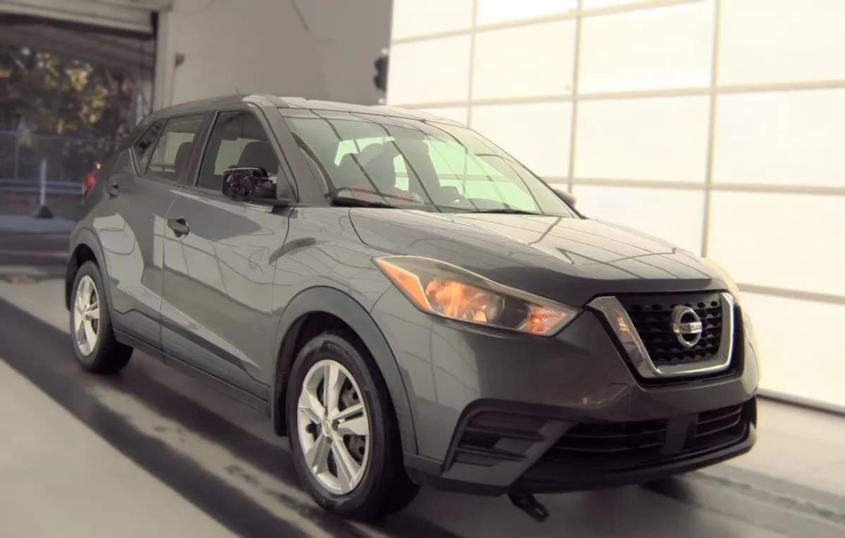 2020 NISSAN KICKS S 3
