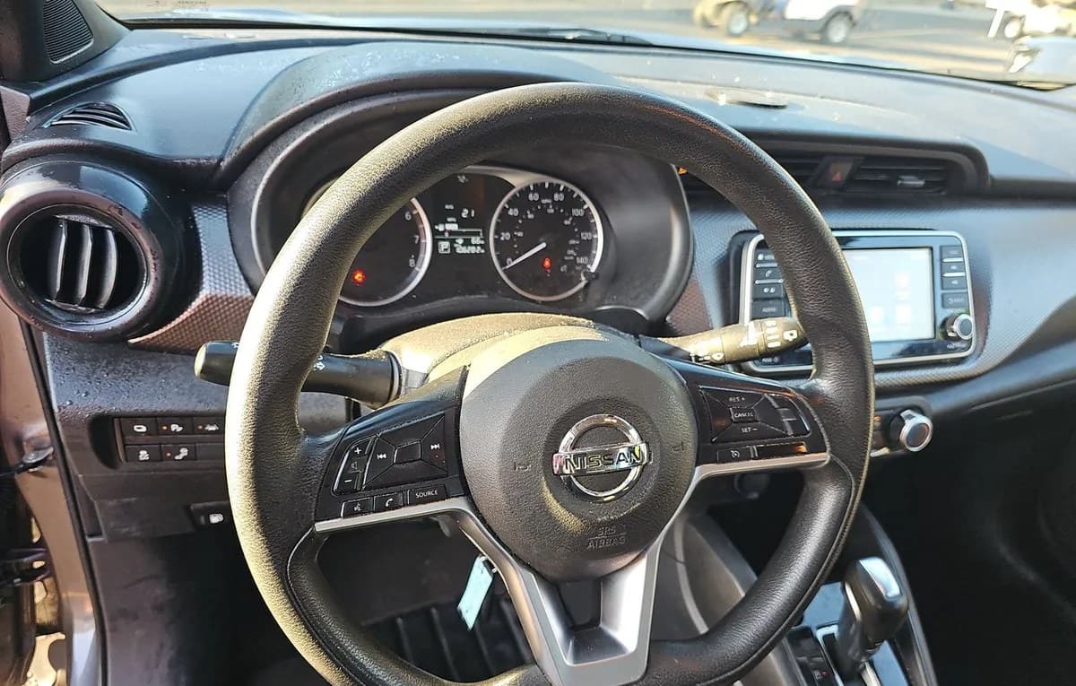 2020 NISSAN KICKS S 6