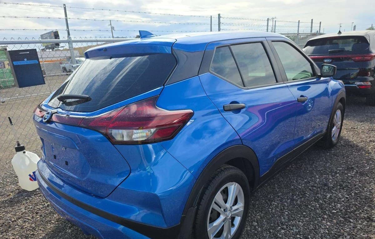 2021 NISSAN KICKS S 4
