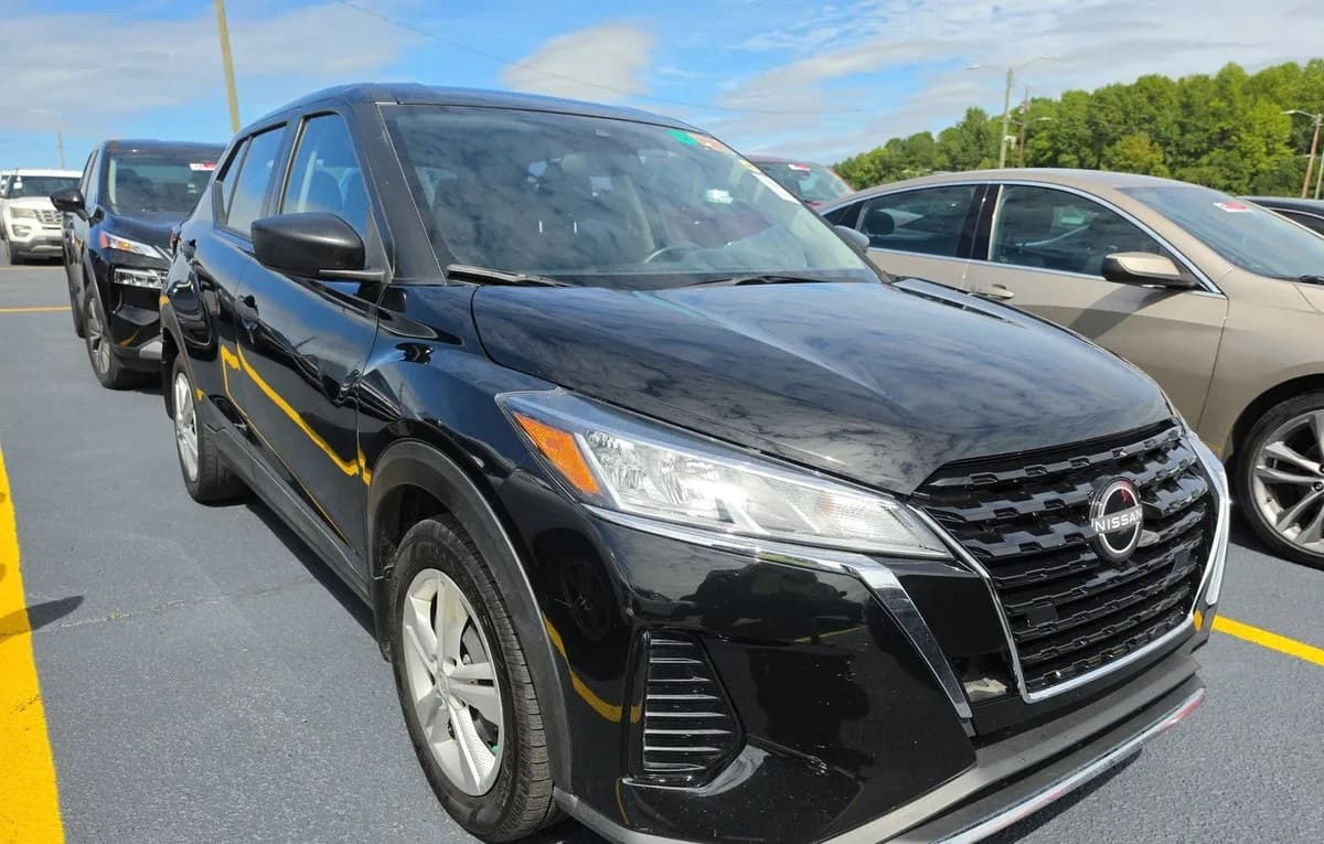 2024 NISSAN KICKS S 4