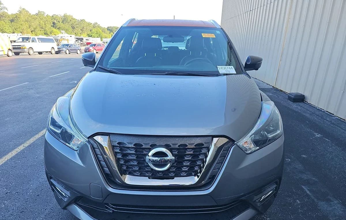 2019 NISSAN KICKS SR 3