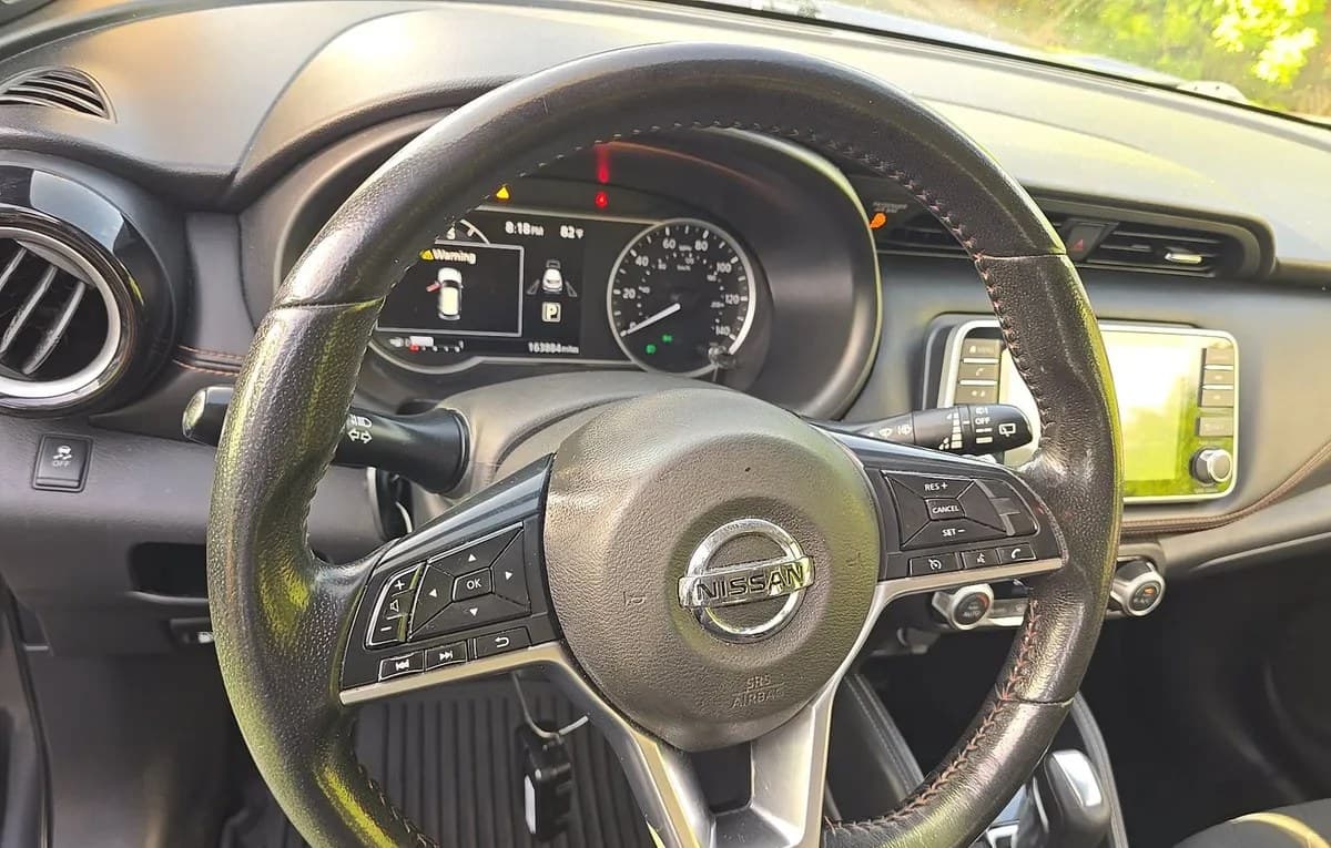 2019 NISSAN KICKS SR 6