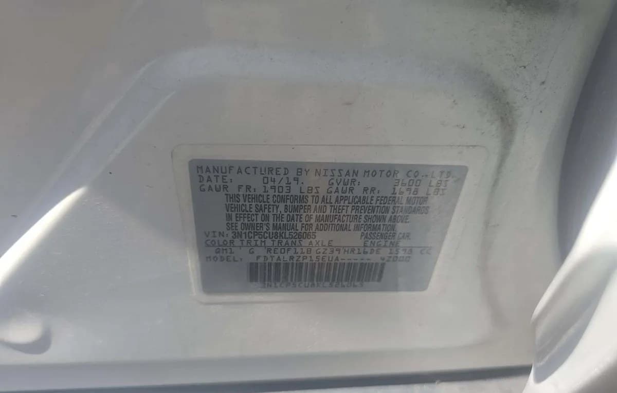 2019 NISSAN KICKS S 3