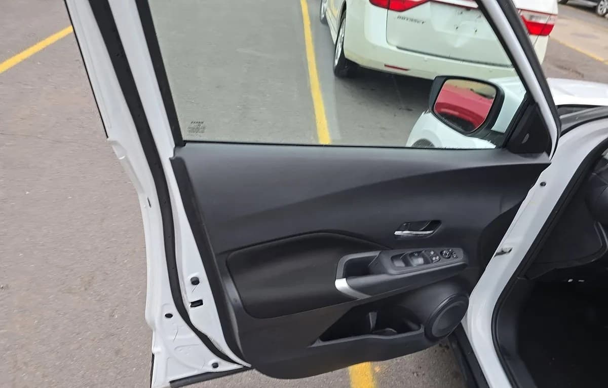 2023 NISSAN KICKS SV 6
