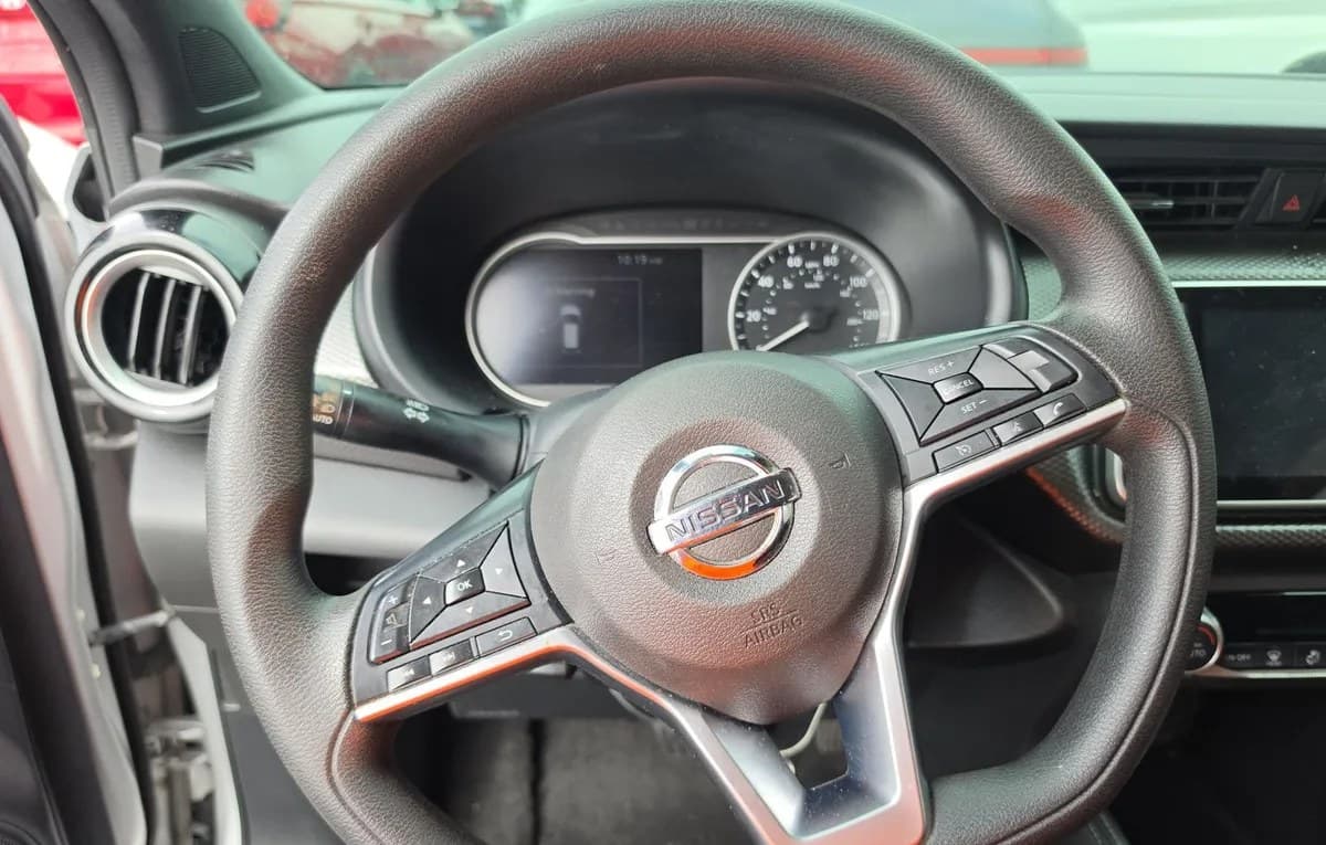 2020 NISSAN KICKS SV 6