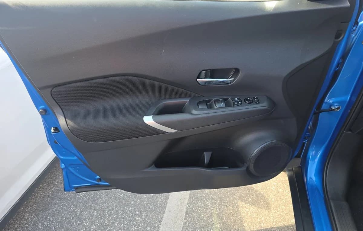 2021 NISSAN KICKS SV 6