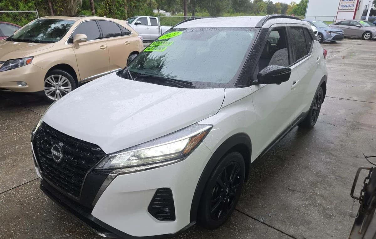 2022 NISSAN KICKS SR 2