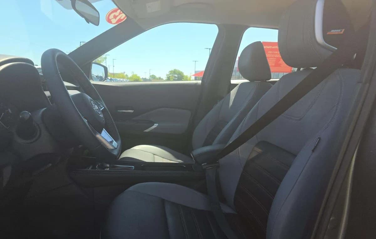 2023 NISSAN KICKS SR 4