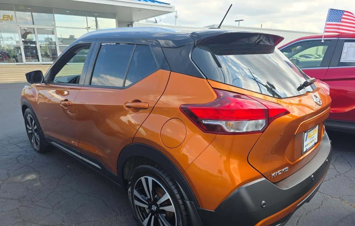 2020 NISSAN KICKS SR 3