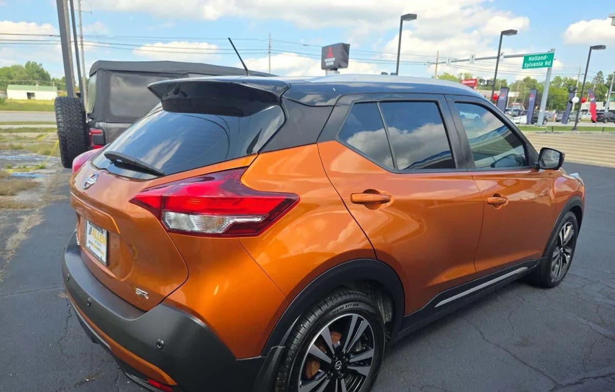2020 NISSAN KICKS SR 4
