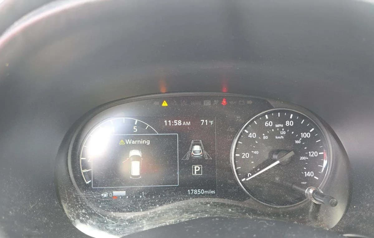 2024 NISSAN KICKS SR 6