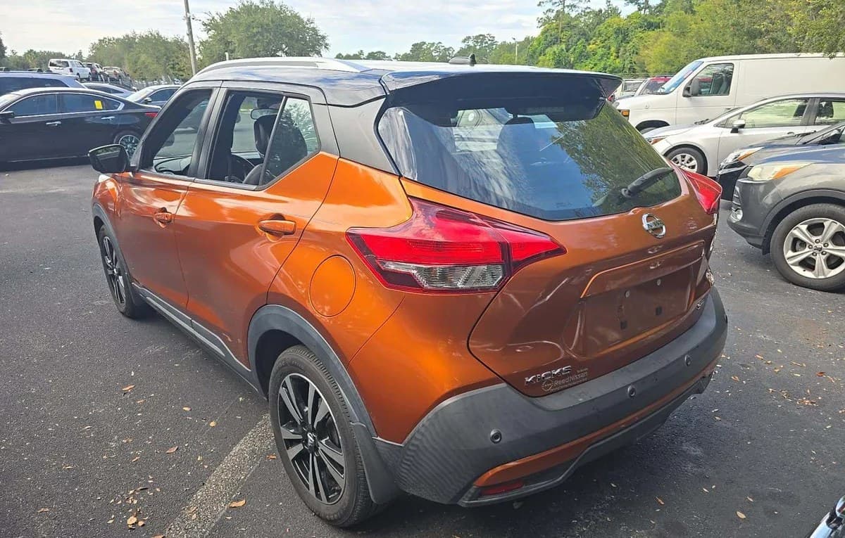 2020 NISSAN KICKS SR 3