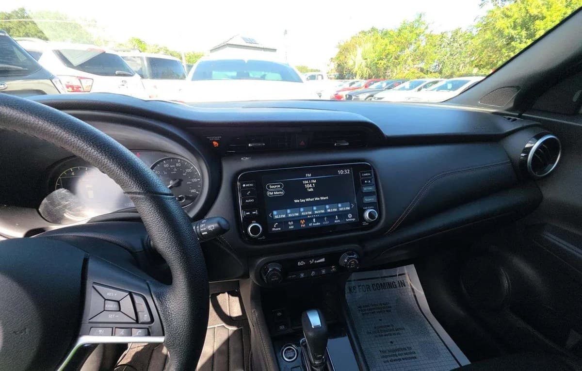 2024 NISSAN KICKS SR 7
