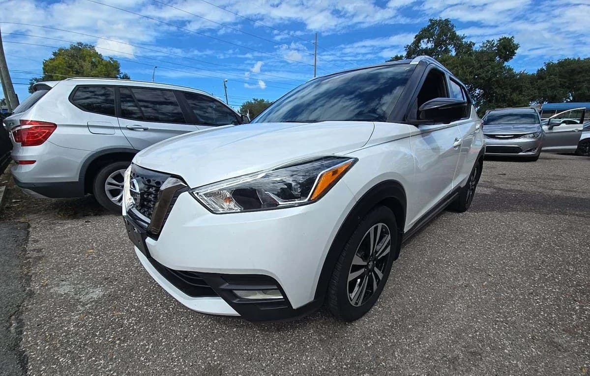 2020 NISSAN KICKS SR 2