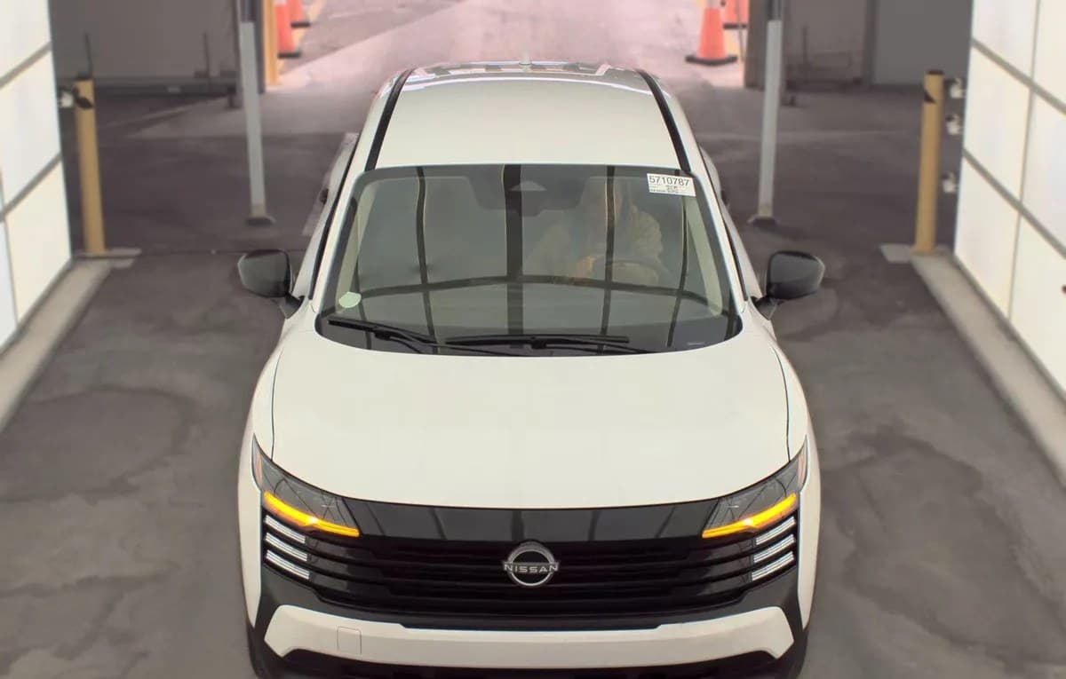 2025 NISSAN KICKS S 3