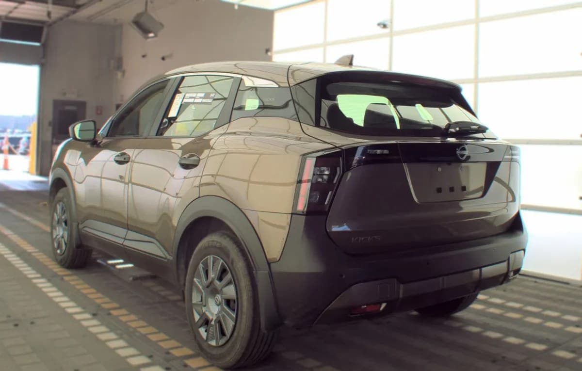2025 NISSAN KICKS S 5