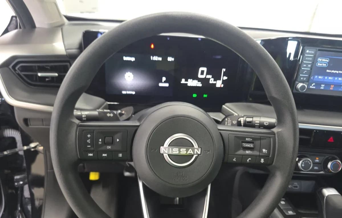 2025 NISSAN KICKS S 7