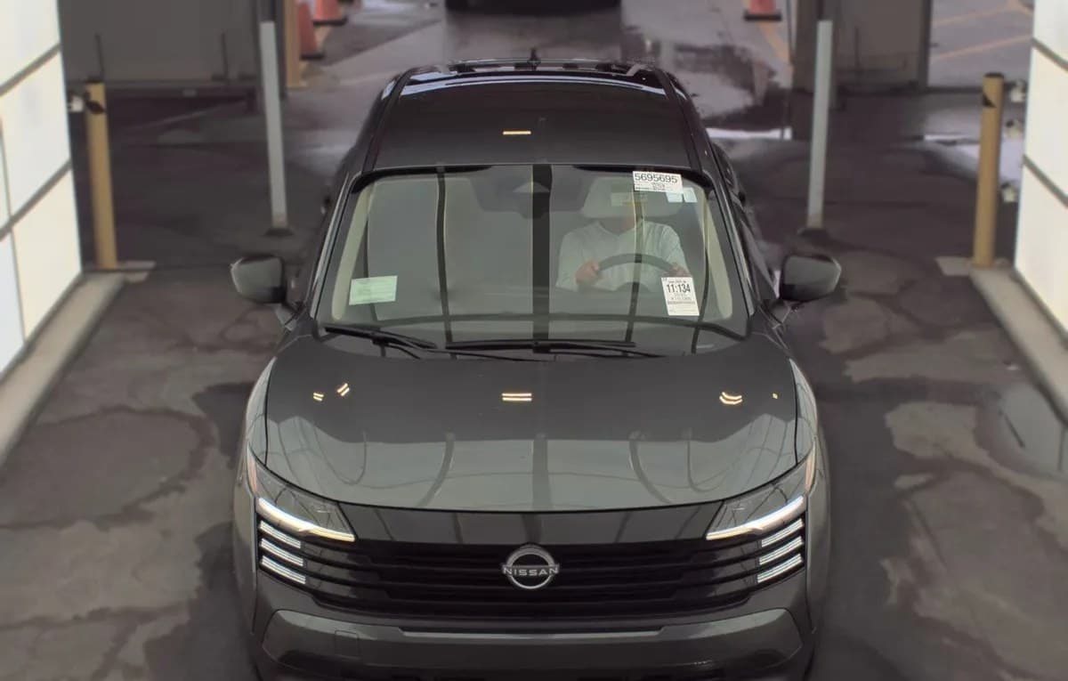 2025 NISSAN KICKS S 3