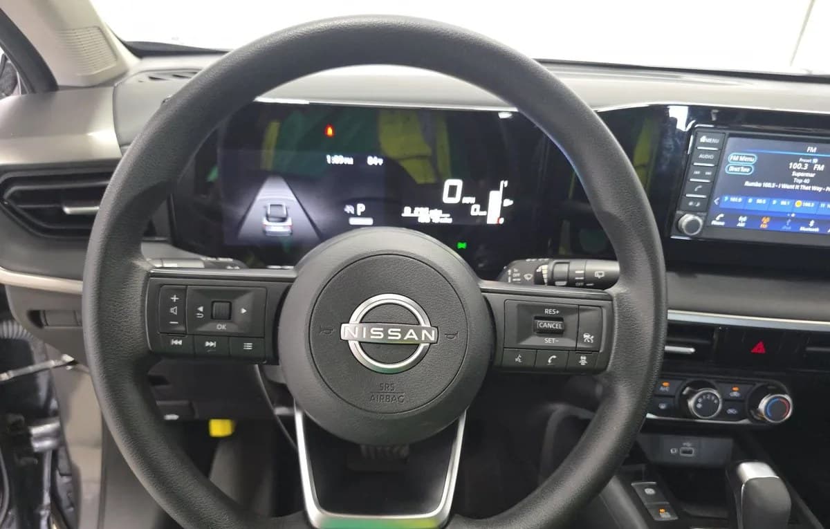 2025 NISSAN KICKS S 7