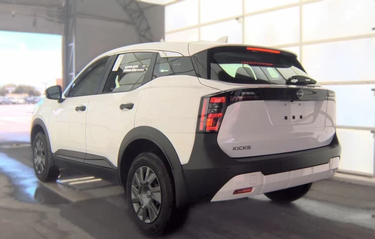 2025 NISSAN KICKS S 5