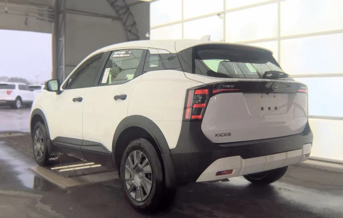 2025 NISSAN KICKS S 5