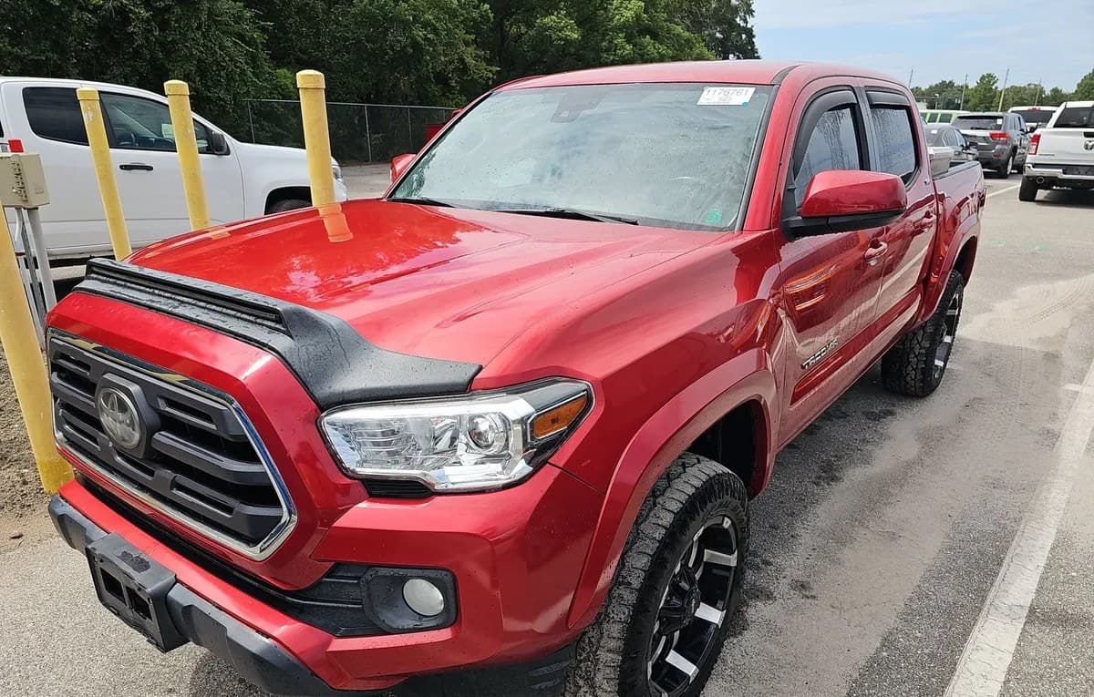 2019 TOYOTA TACOMA SR5 CREW CAB MEDIUM BED 2