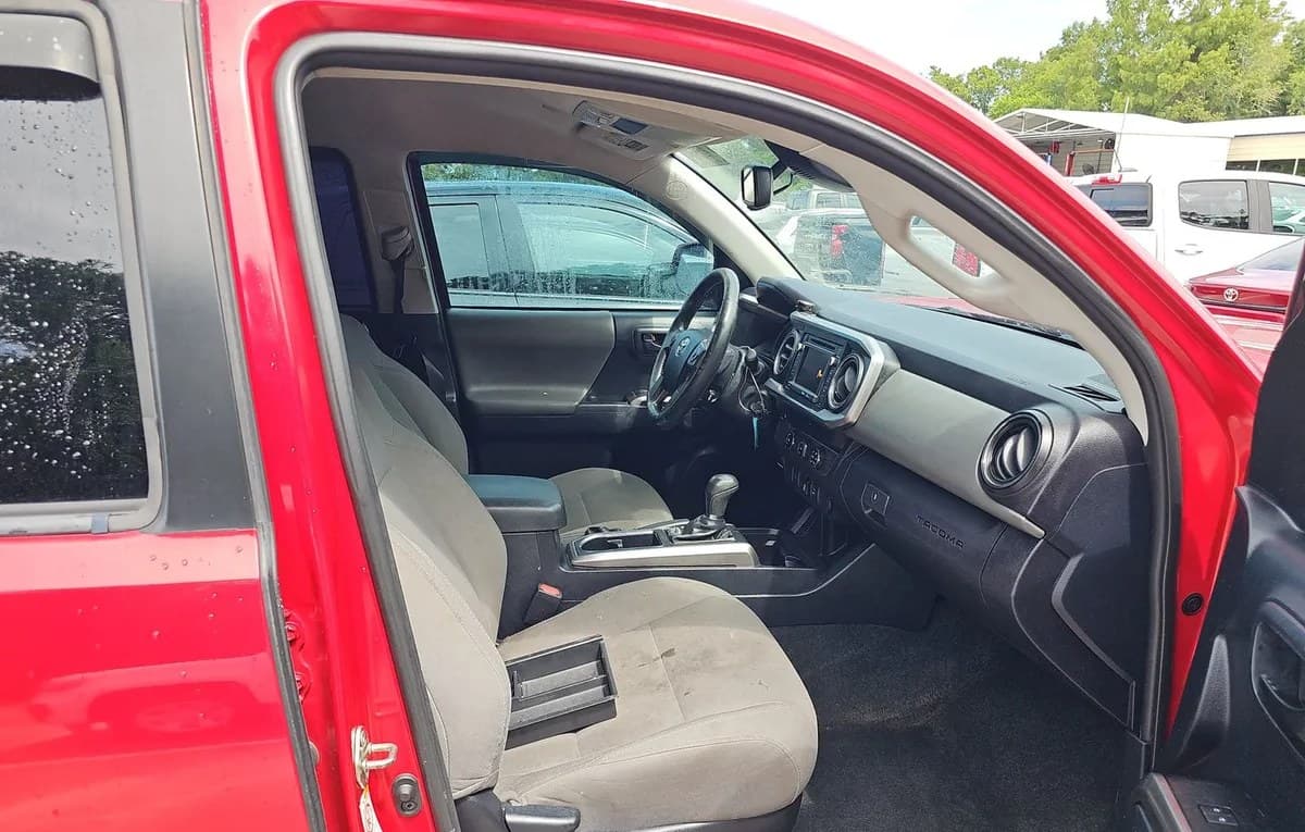 2019 TOYOTA TACOMA SR5 CREW CAB MEDIUM BED 5