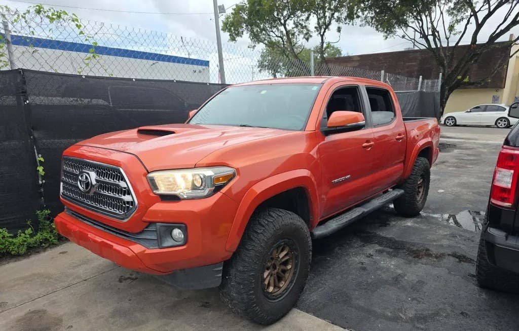 2017 TOYOTA TACOMA TRD SPORT CREW CAB MEDIUM BED 1