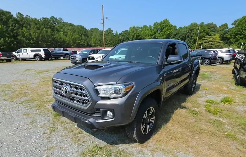 2017 TOYOTA TACOMA TRD SPORT CREW CAB MEDIUM BED