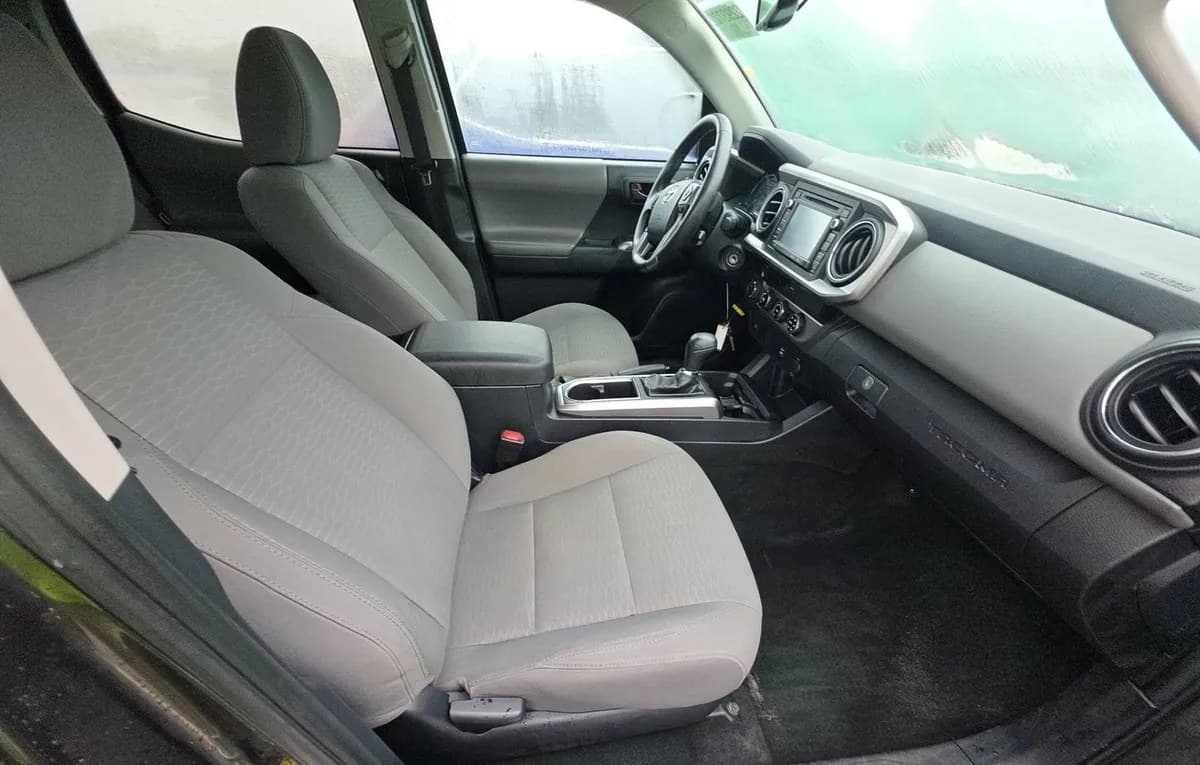 2017 TOYOTA TACOMA SR5 CREW CAB MEDIUM BED 5