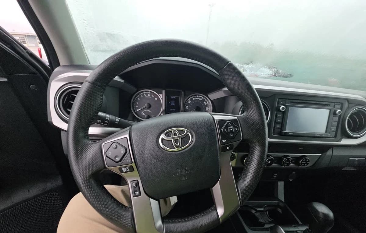 2017 TOYOTA TACOMA SR5 CREW CAB MEDIUM BED 7