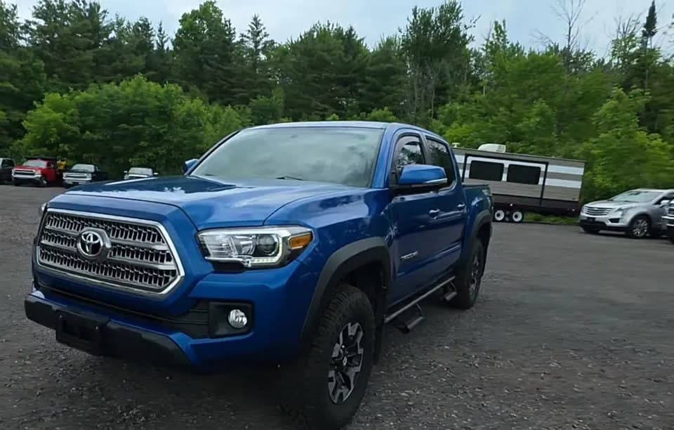 2017 TOYOTA TACOMA TRD OFF-ROAD CREW CAB MEDIUM BED
