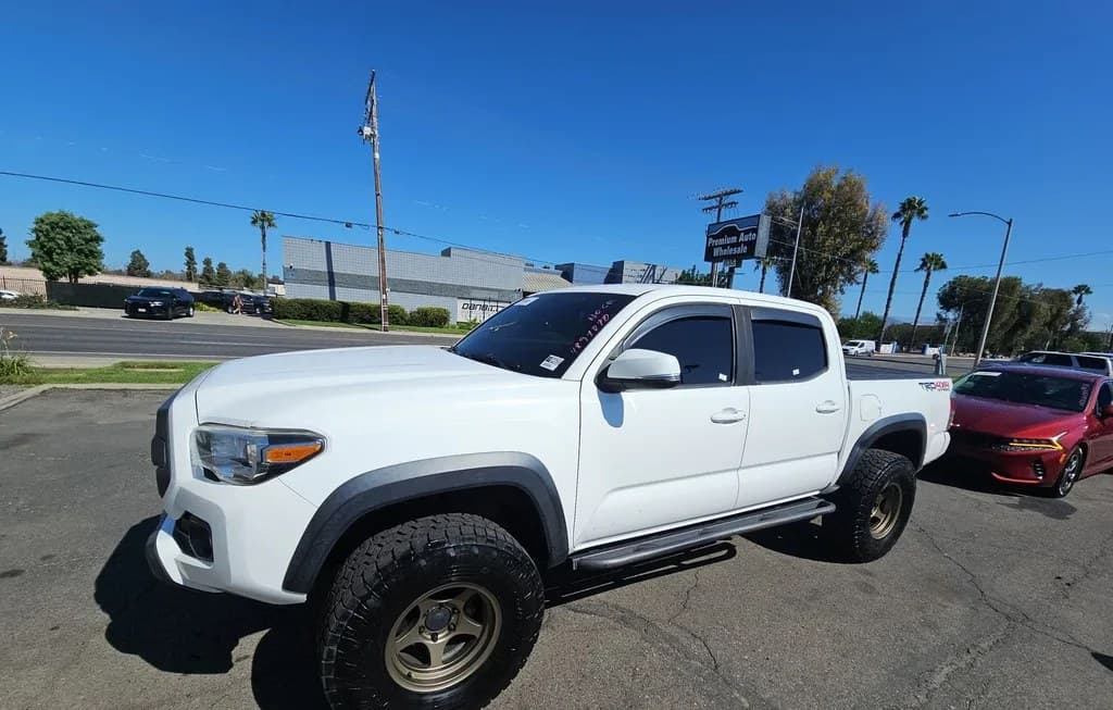 2020 TOYOTA TACOMA TRD OFF-ROAD CREW CAB MEDIUM BED
