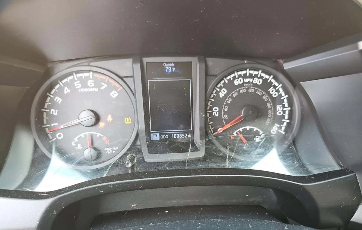 2019 TOYOTA TACOMA SR CREW CAB MEDIUM BED 6