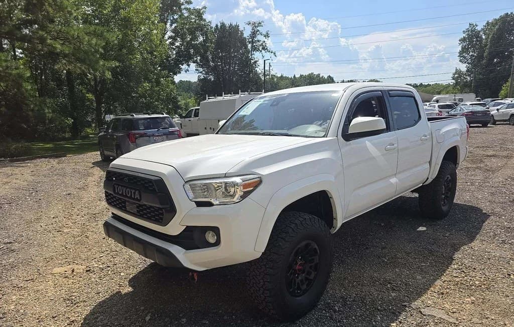 2020 TOYOTA TACOMA SR5 CREW CAB MEDIUM BED
