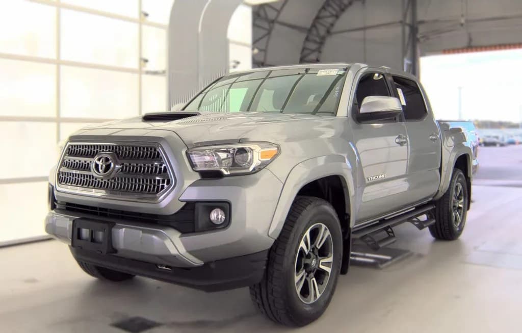 2017 TOYOTA TACOMA TRD SPORT CREW CAB MEDIUM BED
