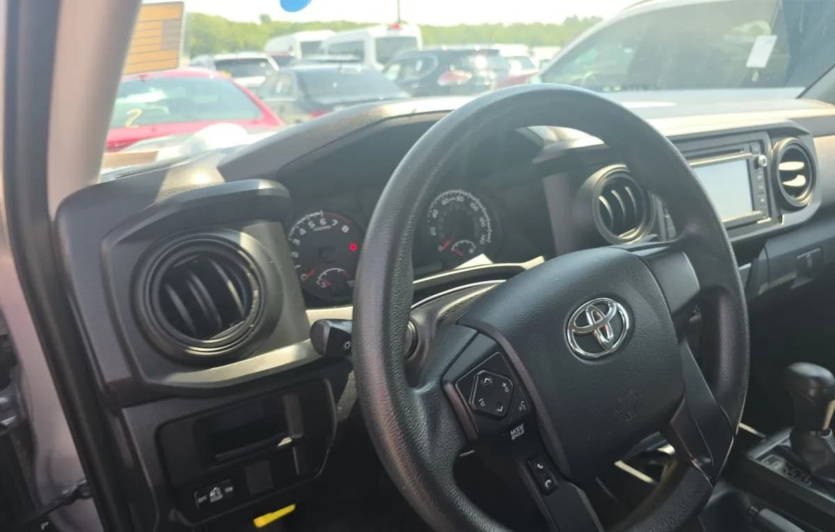 2017 TOYOTA TACOMA SR CREW CAB MEDIUM BED 7
