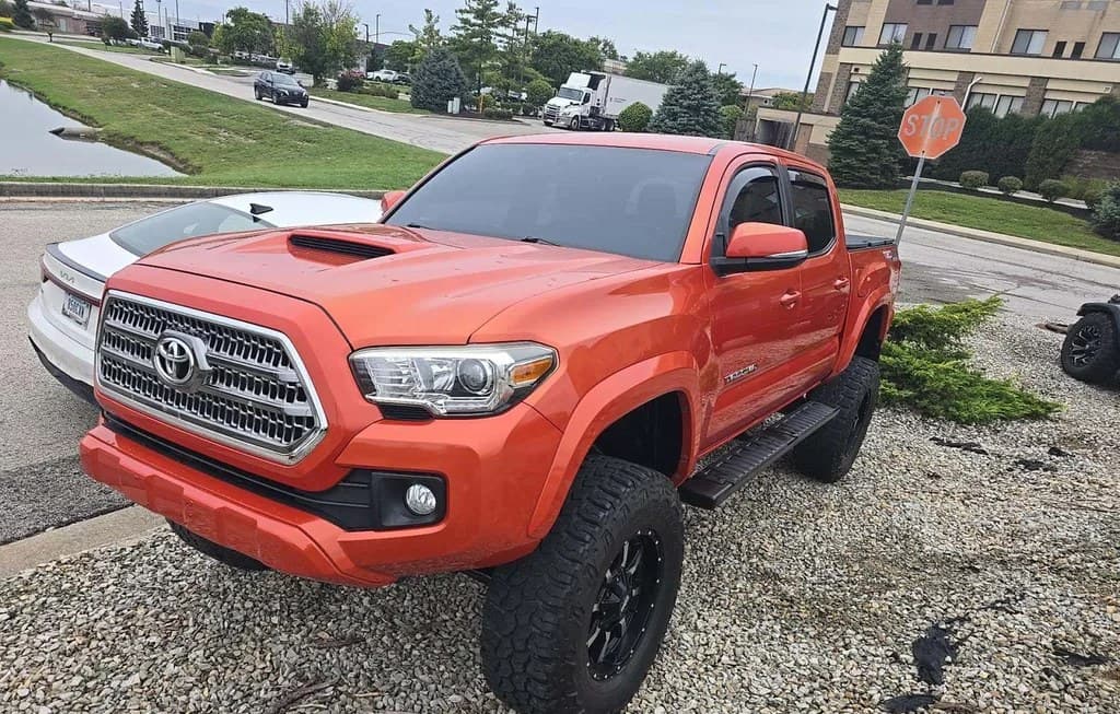 2017 TOYOTA TACOMA TRD SPORT CREW CAB MEDIUM BED