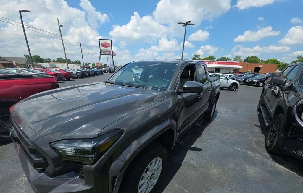 2024 TOYOTA TACOMA SR5 CREW CAB MEDIUM BED