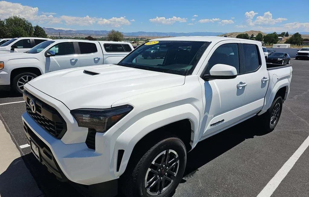 2025 TOYOTA TACOMA TRD SPORT CREW CAB MEDIUM BED