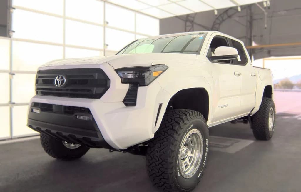 2026 TOYOTA TACOMA SR5 CREW CAB MEDIUM BED