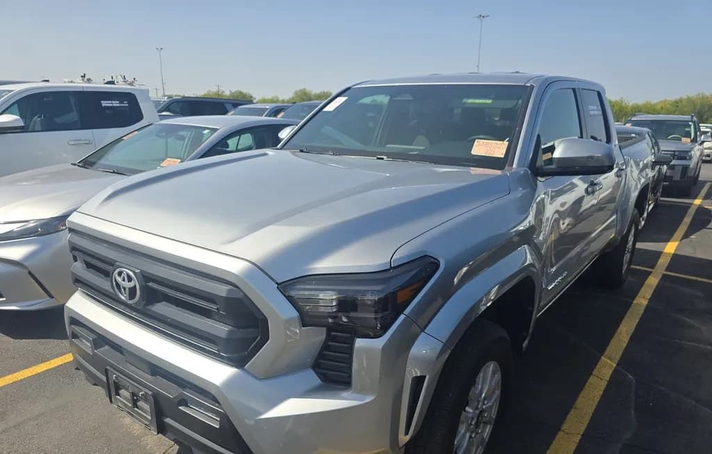2026 TOYOTA TACOMA SR5 CREW CAB MEDIUM BED