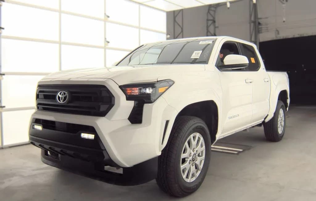2026 TOYOTA TACOMA SR5 CREW CAB MEDIUM BED