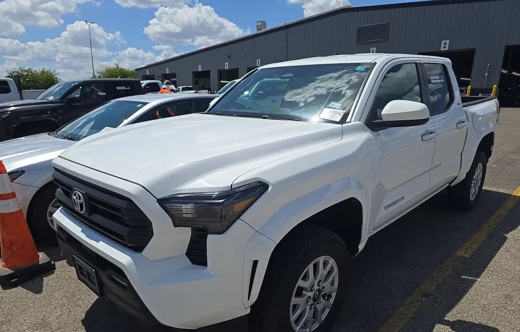 2025 TOYOTA TACOMA SR5 CREW CAB MEDIUM BED