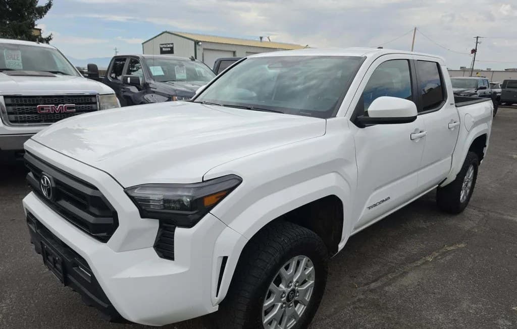 2025 TOYOTA TACOMA SR5 CREW CAB MEDIUM BED