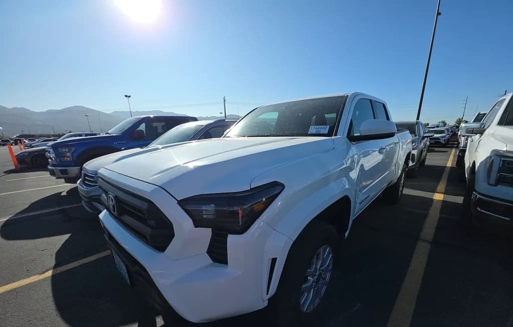 2025 TOYOTA TACOMA SR5 CREW CAB MEDIUM BED
