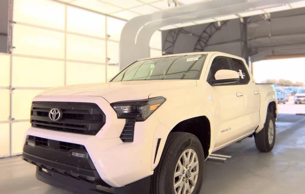 2025 TOYOTA TACOMA SR5 CREW CAB MEDIUM BED