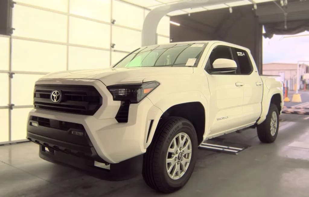2024 TOYOTA TACOMA SR5 CREW CAB MEDIUM BED