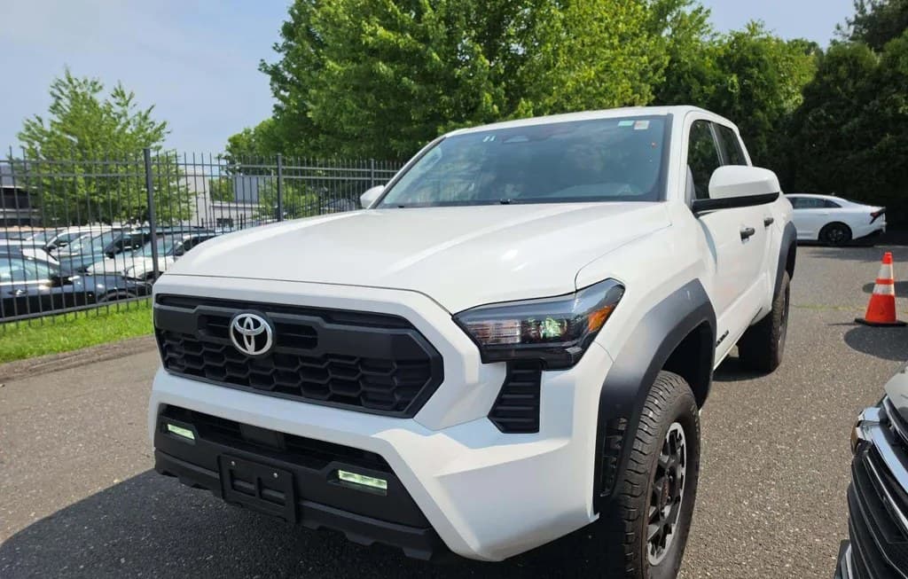 2024 TOYOTA TACOMA TRD OFF-ROAD CREW CAB MEDIUM BED