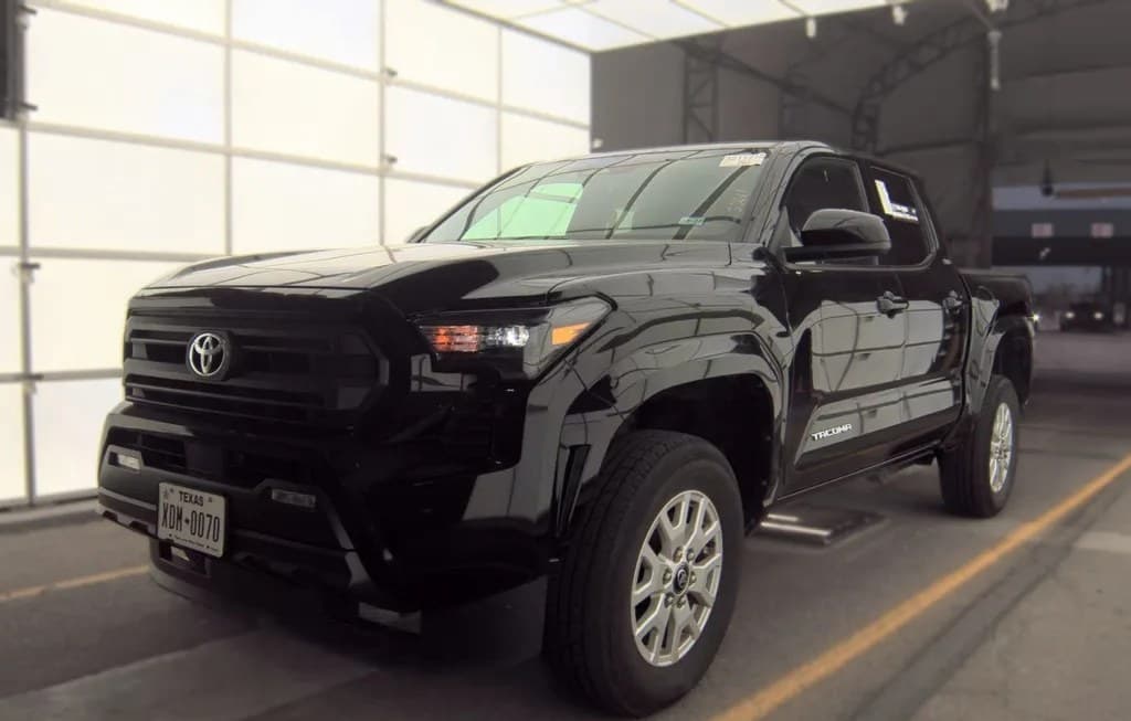 2025 TOYOTA TACOMA SR5 CREW CAB MEDIUM BED